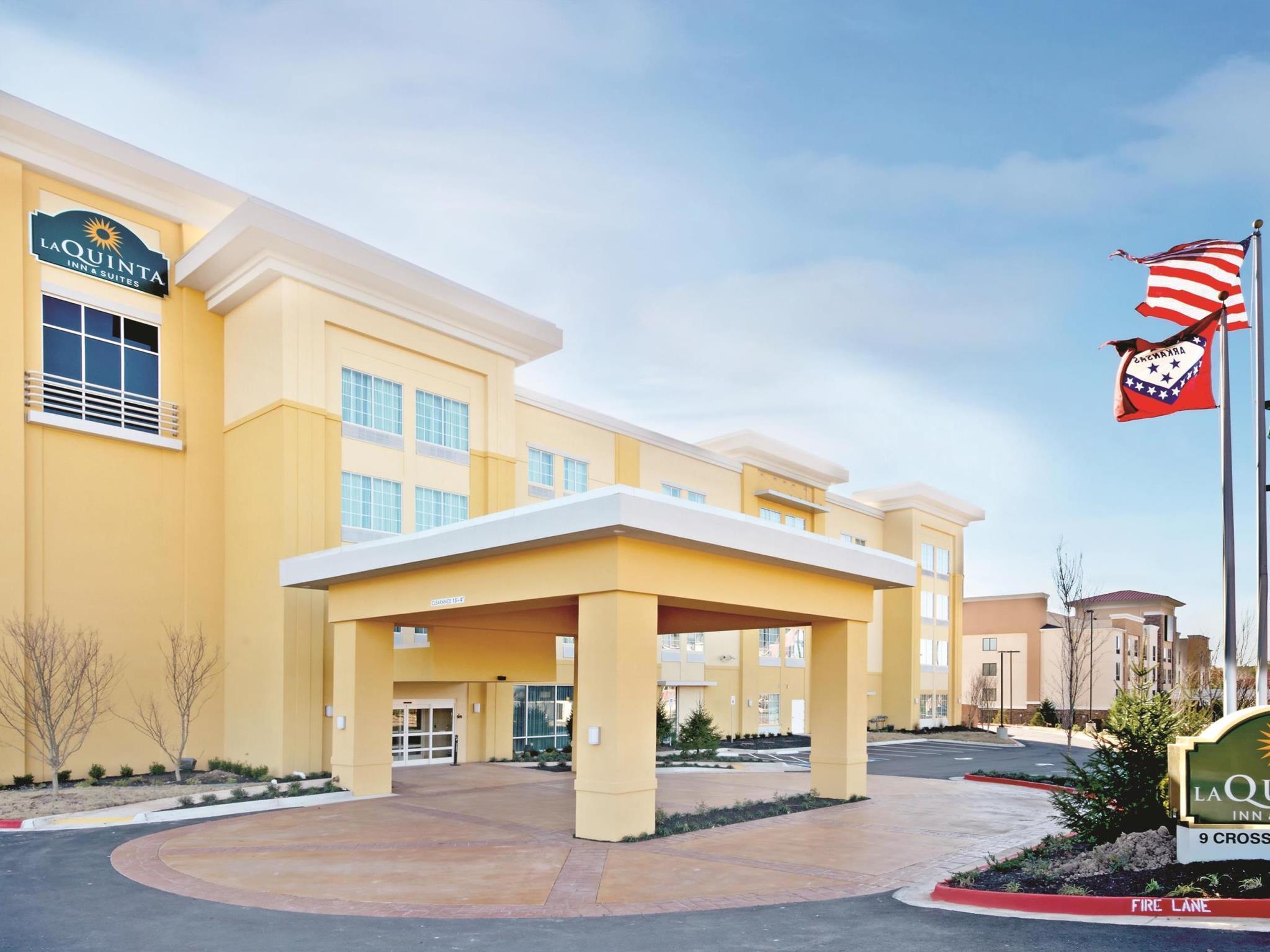 Spark By Hilton West