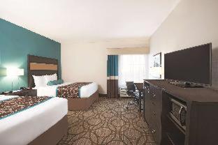 Spark By Hilton West Hotel