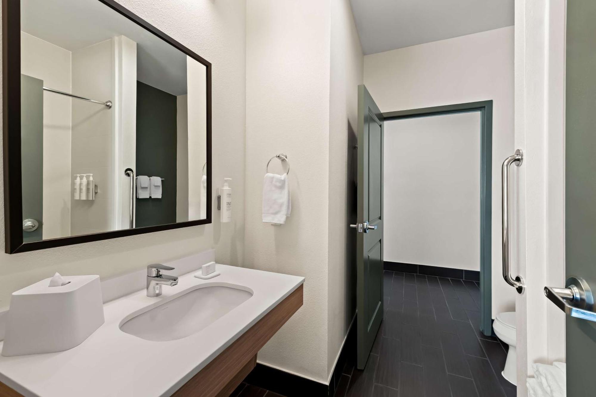 Spark By Hilton West 3* Little Rock
