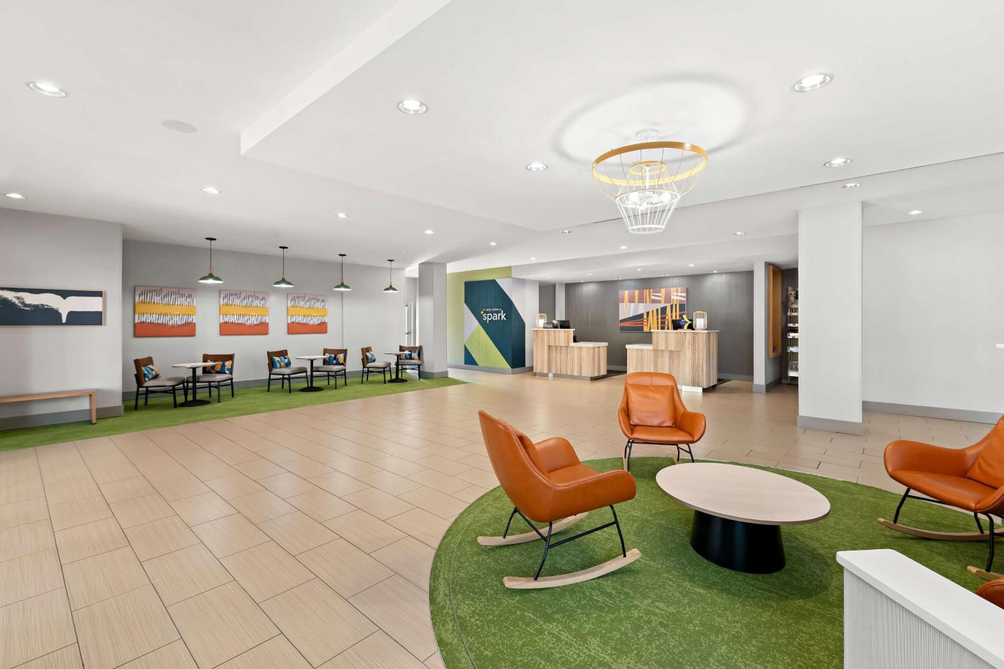 Hotel Spark By Hilton West